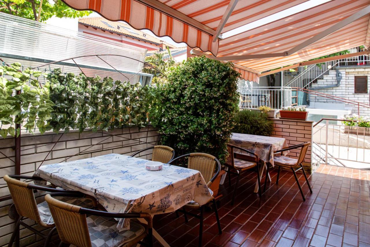 Apartmaji Pri Perotu Izola Exteriör bild