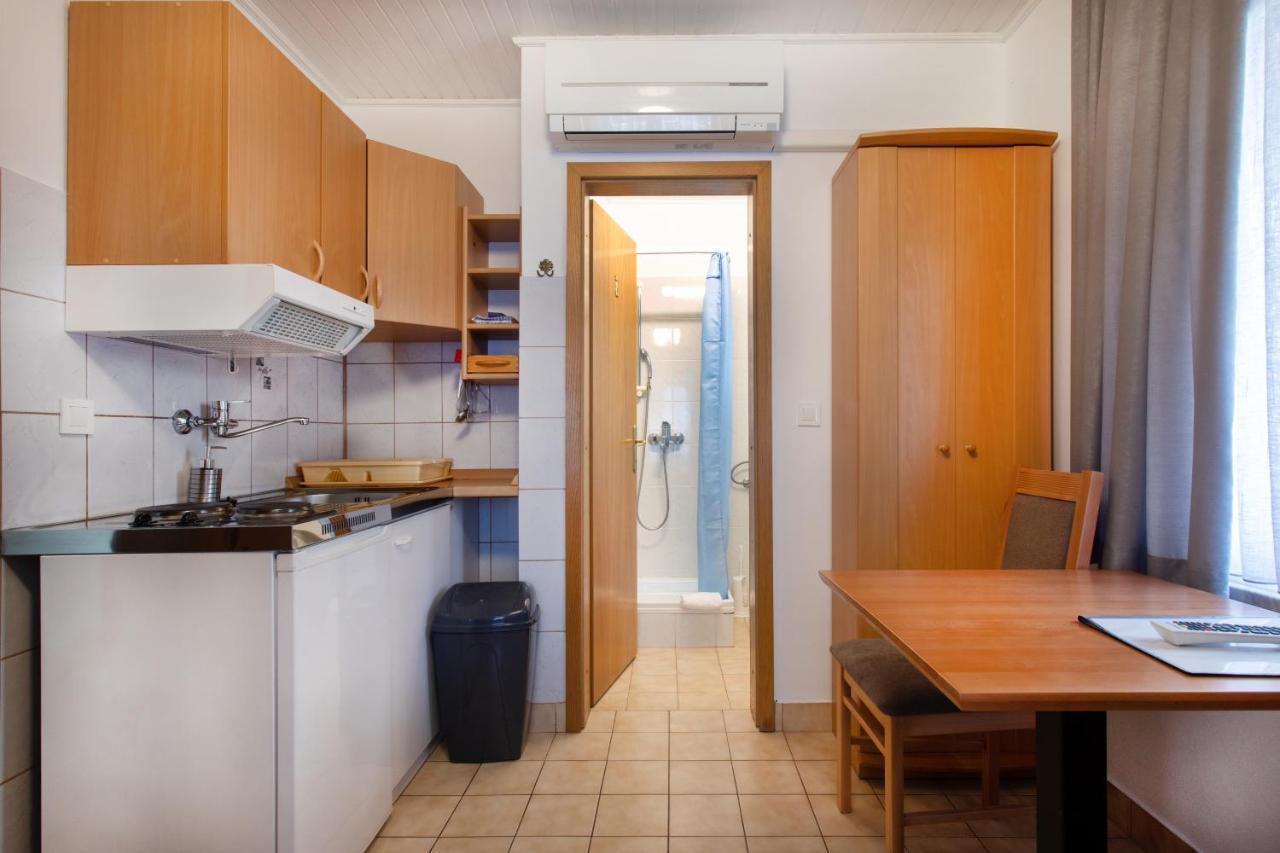 Apartmaji Pri Perotu Izola Exteriör bild